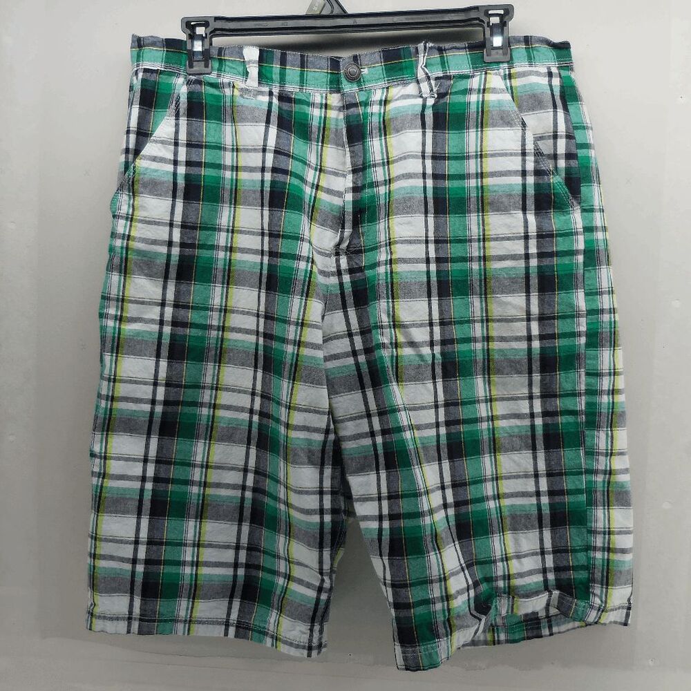 Vintage Mens Y2K South Pole Green Plaid Baggy Cotton Long Shorts Size 40W 13L